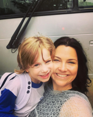 Click to view full size image
==============
Amy Lee & her son Jack
Amy Lee & her son Jack