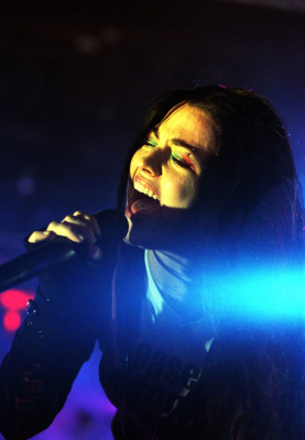 Keywords: amy lee,amy photos,amy pic,evanescence,evanescence pics,fallen