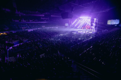 Click to view full size image
==============
Keywords: amy lee,amy photos,amy pic,evanescence,evanescence pics,live,showsHalestorm Keywords: amy lee,amy photos,amy pic,evanescence,evanescence pics,live,showsHalestorm
