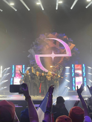 Click to view full size image
==============
Keywords: Ottawa,Ontario,Canadian Tire Centre,amy lee,amy photos,amy pic,evanescence,evanescence pics,concert,live Keywords: Ottawa,Ontario,Canadian Tire Centre,amy lee,amy photos,amy pic,evanescence,evanescence pics,concert,live
