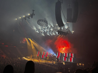 Click to view full size image
==============
Keywords: Ottawa,Ontario,Canadian Tire Centre,amy lee,amy photos,amy pic,evanescence,evanescence pics,concert,live Keywords: Ottawa,Ontario,Canadian Tire Centre,amy lee,amy photos,amy pic,evanescence,evanescence pics,concert,live