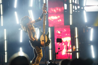 Click to view full size image
==============
Keywords: amy lee,amy photos,evanescence,gallery Keywords: amy lee,amy photos,evanescence,gallery