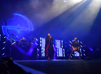 Keywords: rogers place,amy lee,amy photos,amy pic,evanescence,evanescence pics,shows,live,tour