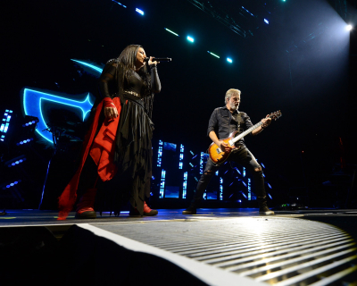 Keywords: rogers place,amy lee,amy photos,amy pic,evanescence,evanescence pics,shows,live,tour