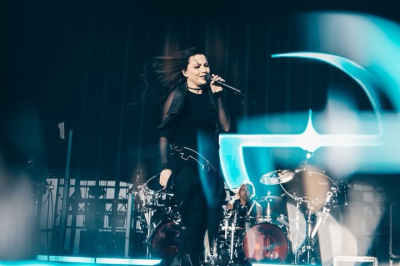 Keywords: Evanescence,Amy Lee,Who Will You Follow,Sanctuary,Sick New World,Sick New World 2026,Las Vegas,live debut,Evanescence live,rock music,alternative rock,metal,concert,new music,band update