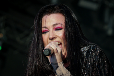 Click to view full size image
==============
Keywords: amy lee,amy photos,evanescence,live,shows,tour Keywords: amy lee,amy photos,evanescence,live,shows,tour