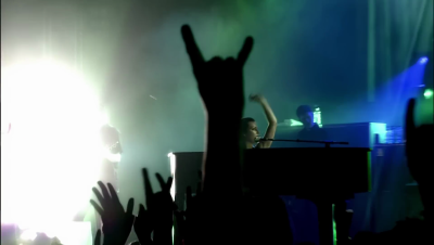 Click to view full size image
==============
amyleefans20791.png amyleefans20791.png
