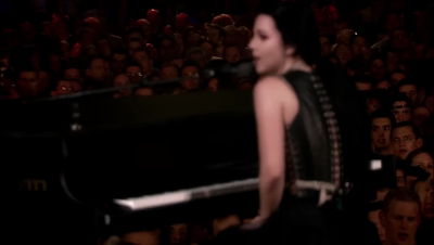 Click to view full size image
==============
amyleefans29551.png amyleefans29551.png