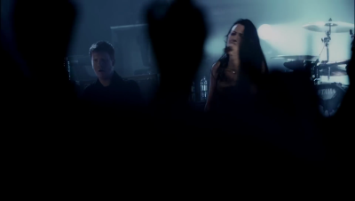 Click to view full size image
==============
amyleefans50071.png amyleefans50071.png