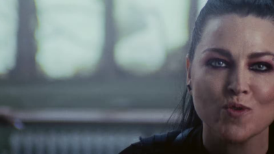 Click to view full size image
==============
amyleefans02476.png amyleefans02476.png