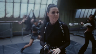 Click to view full size image
==============
amyleefans02501.png amyleefans02501.png