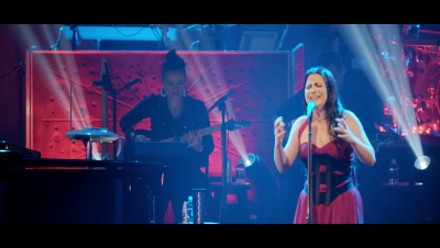 Click to view full size image
==============
amyleefans04231.png amyleefans04231.png