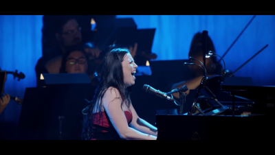 Click to view full size image
==============
amyleefans03871.png amyleefans03871.png