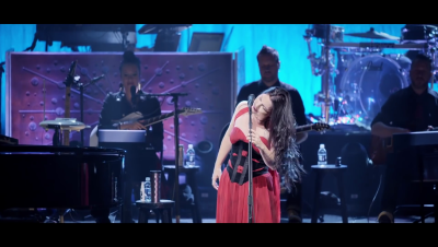 Click to view full size image
==============
amyleefans02731.png amyleefans02731.png