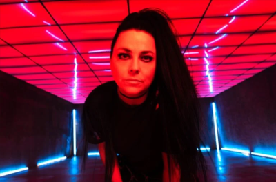via tonedeaf 
Keywords: amy lee,amy lee photos,amy photos,evanescence,ev5,who will you follow,sanctuary,photoshoot